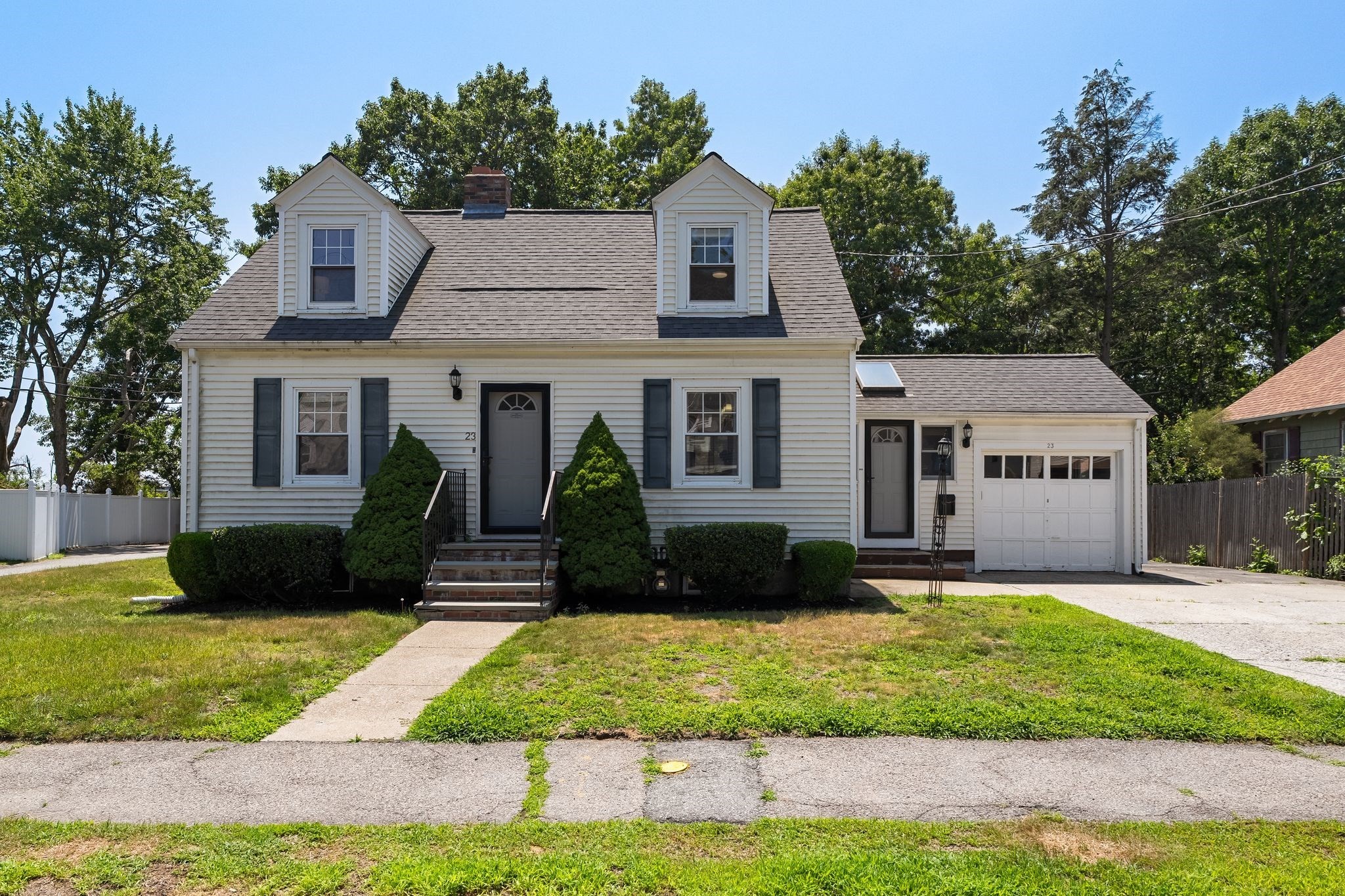 23 Eastwood Circuit, West Roxbury, Boston, MA 02132