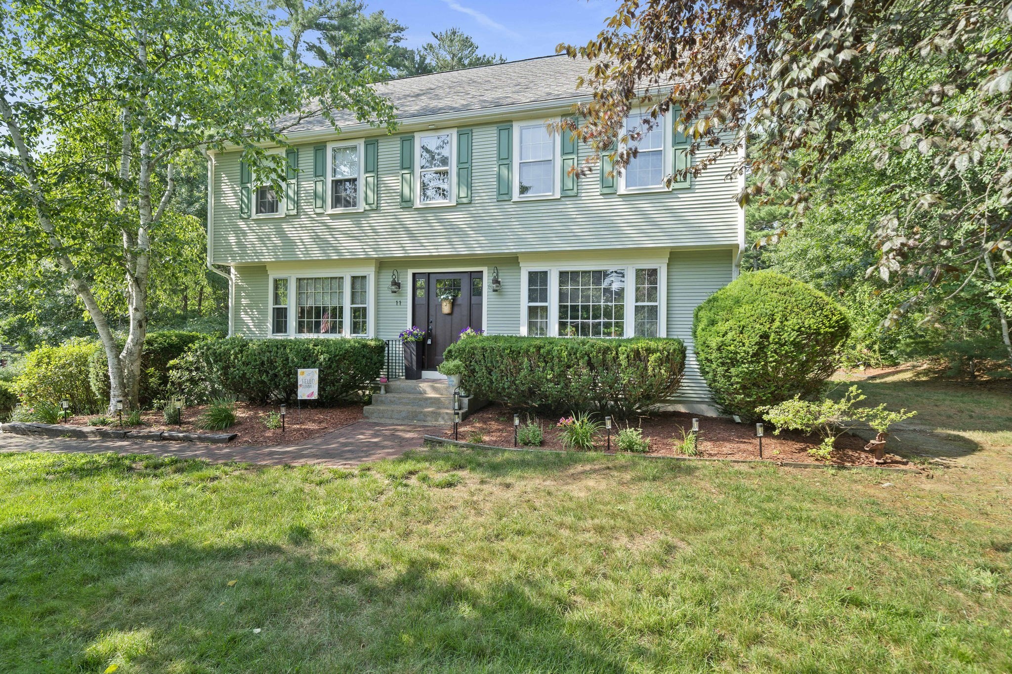 11 Leonard St, Carver, MA 02330