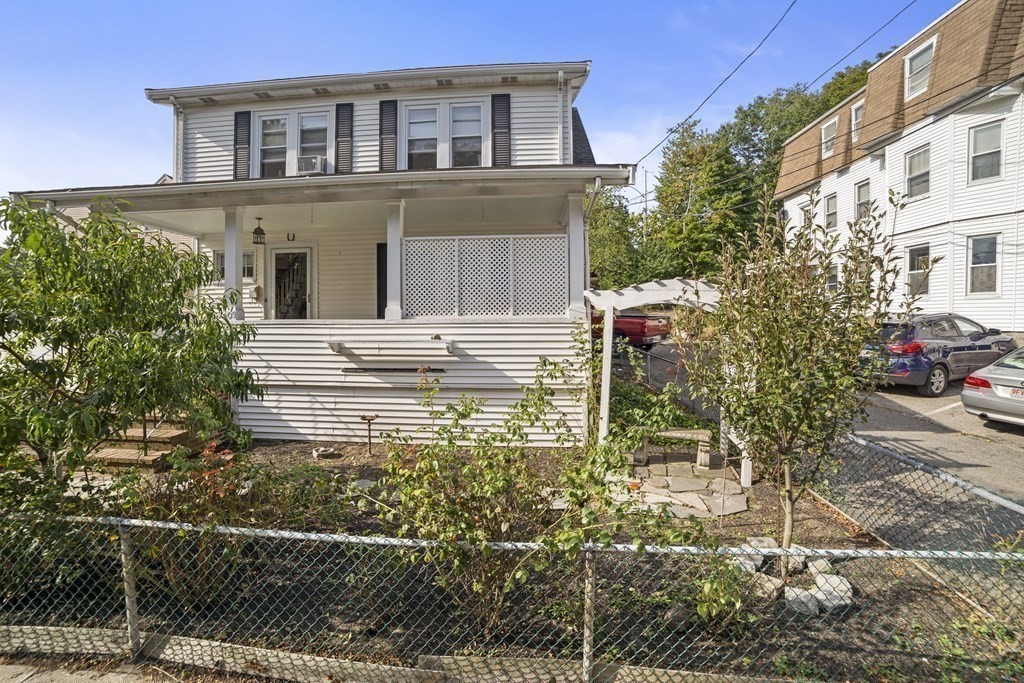 209 Centre St, Quincy, MA 02169