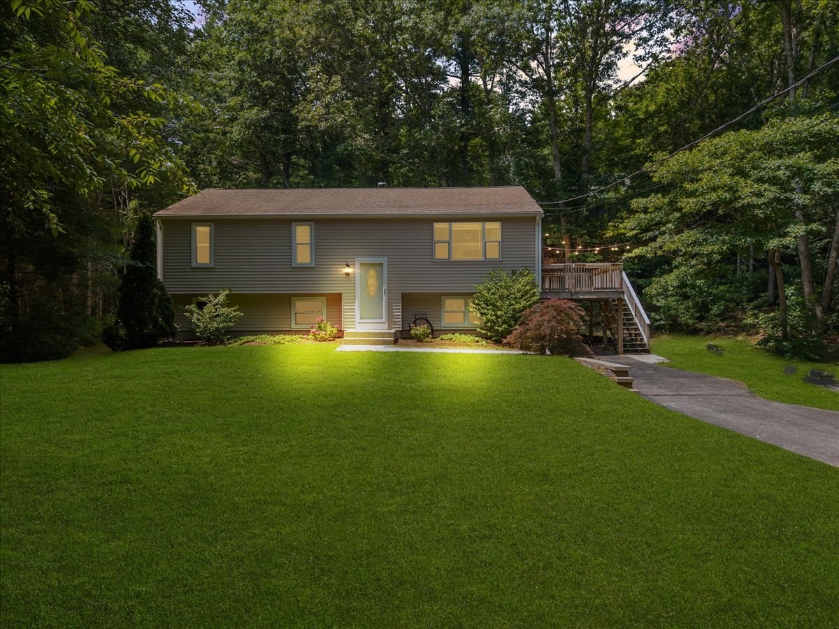 877 Federal Furnace Road, Plymouth, MA 02360