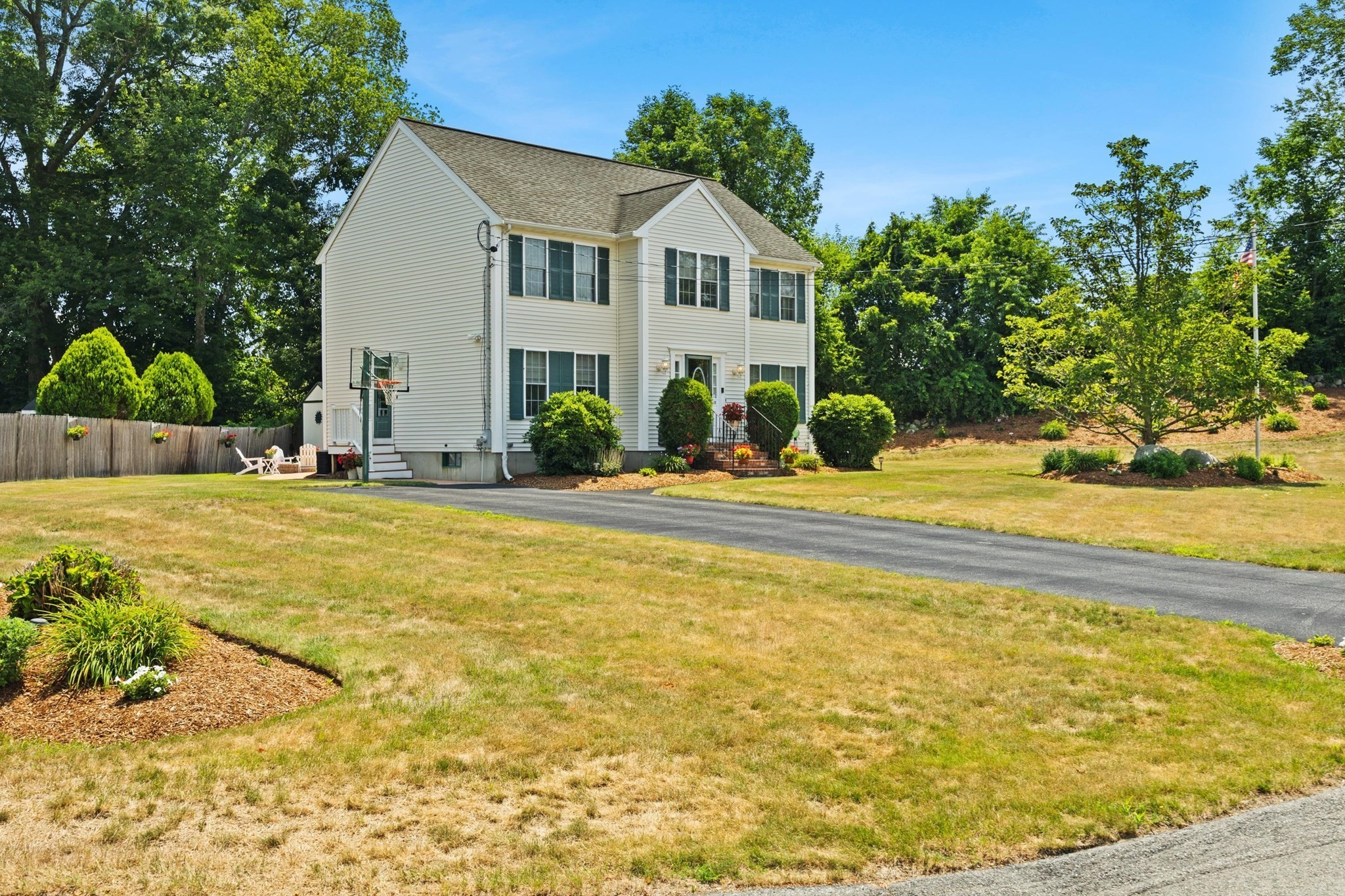 112 Village Gate Drive, Bridgewater, MA 02324