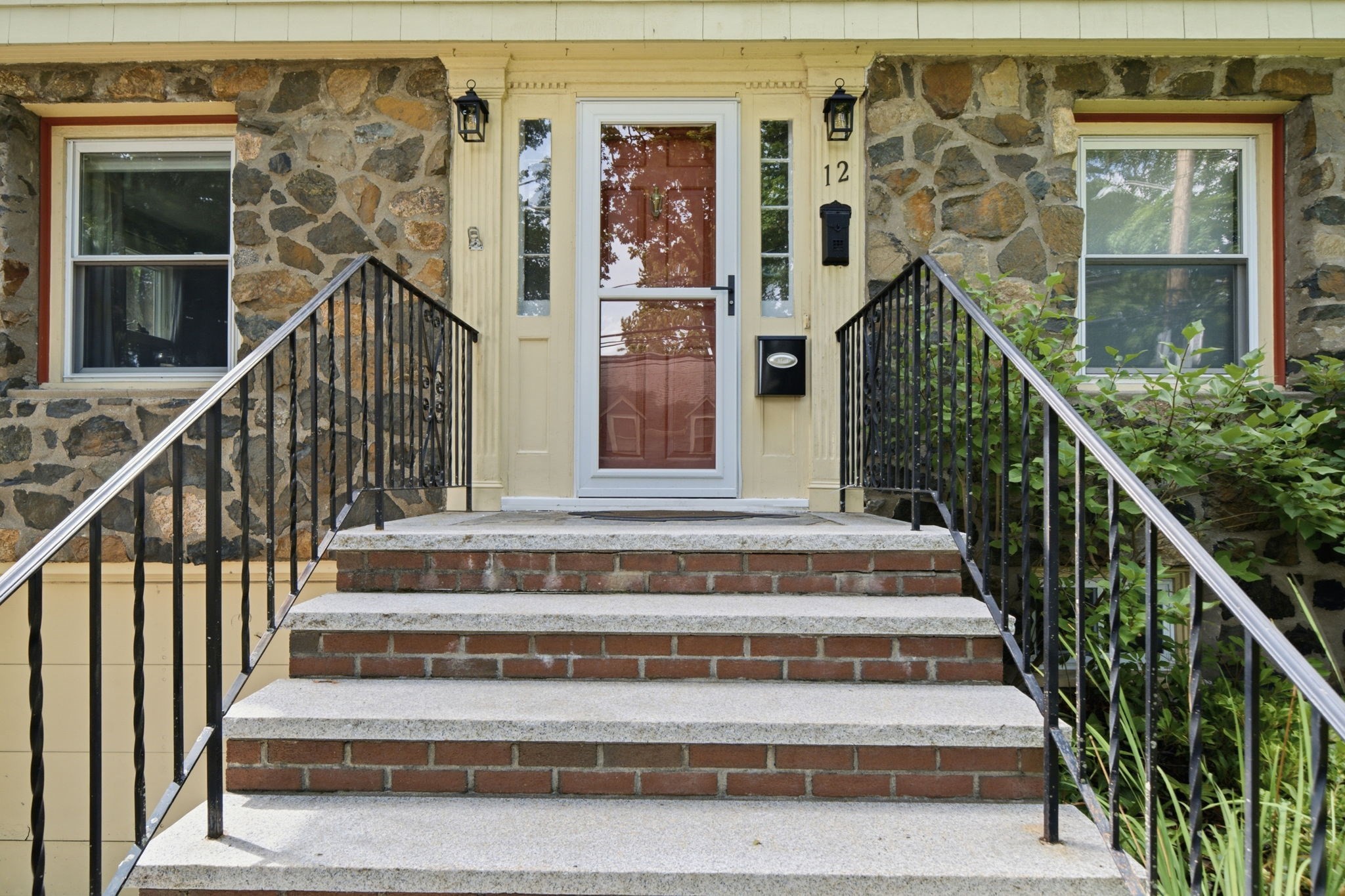 12 Chester St, Arlington, MA 02476