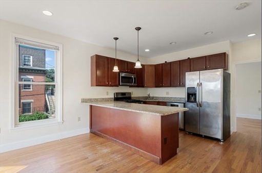 85 Fort Ave, Apt 1