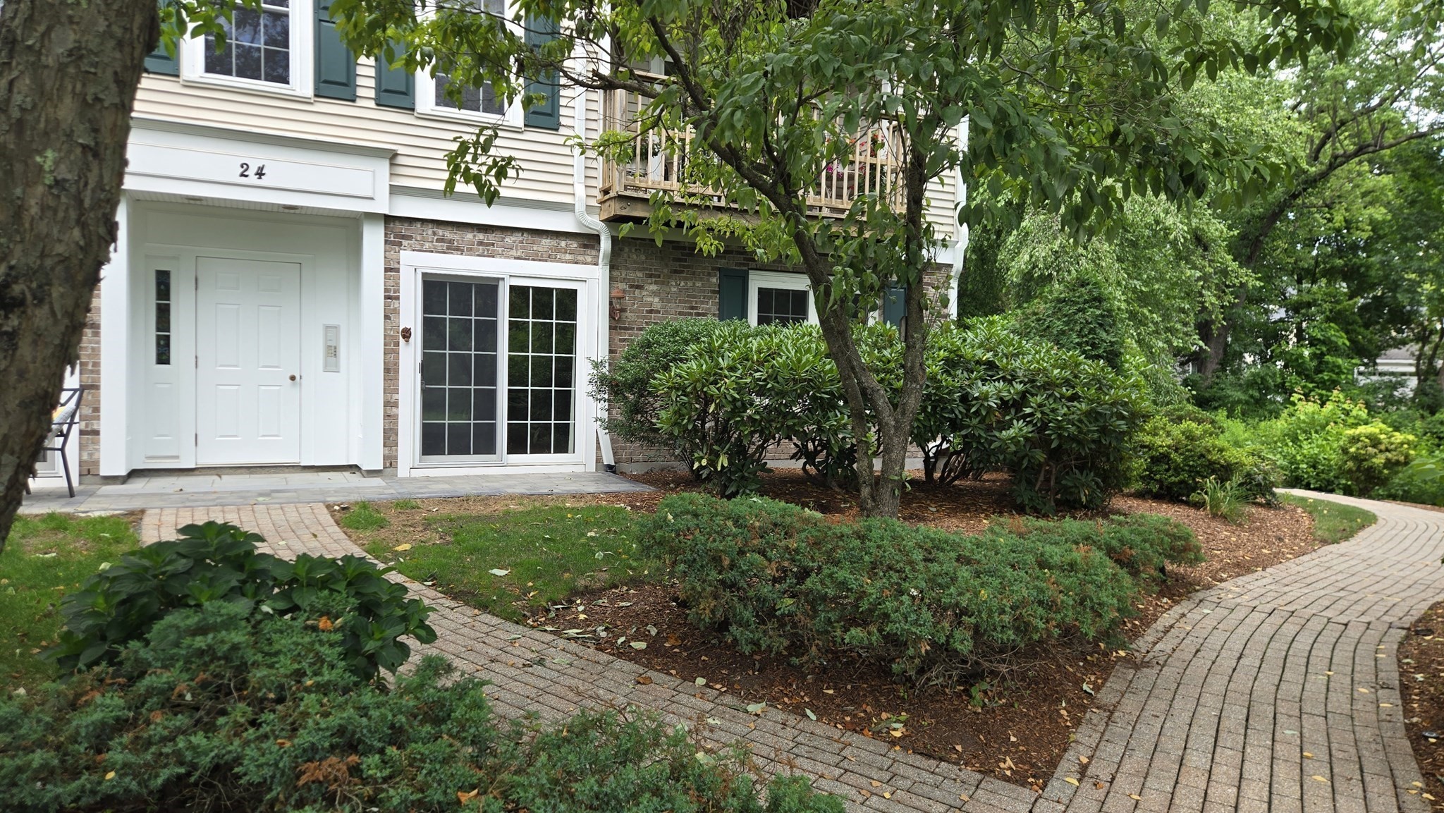 24 Forge Pond Unit B, Canton, MA 02021