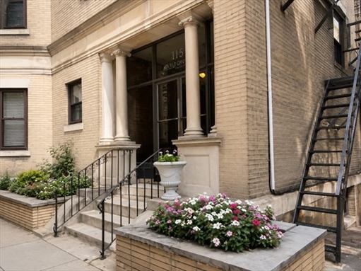 119 Park St, Apt 6