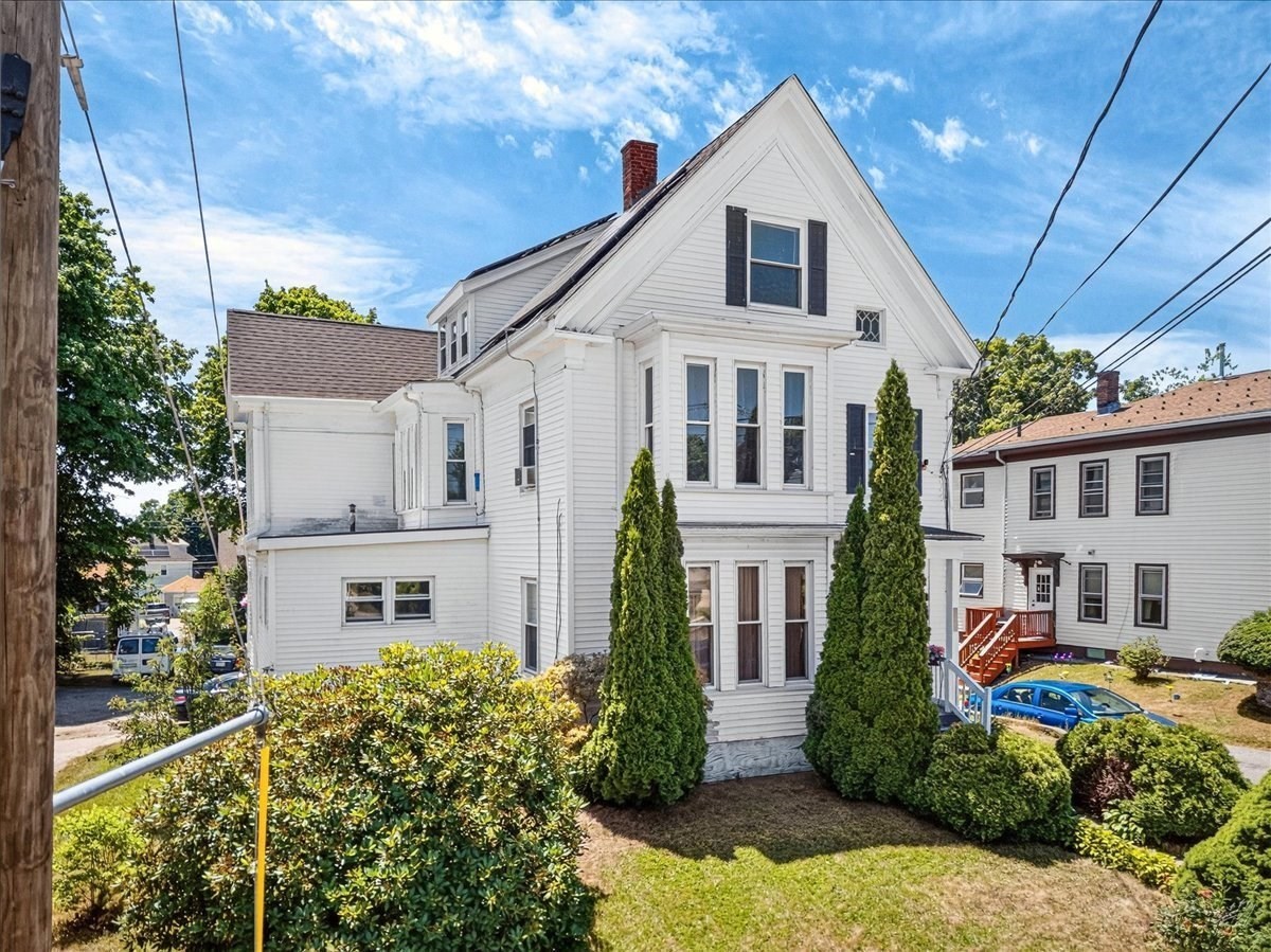 4 Richmond St, Brockton, MA 02301