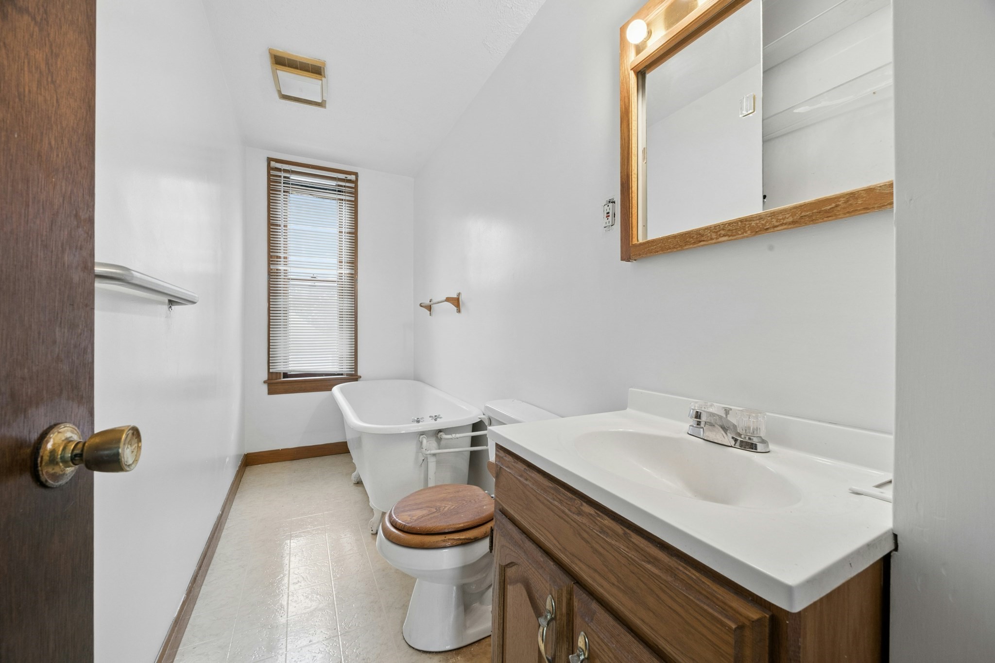 188 Vernon Street, Worcester, MA 01607 - Image 25