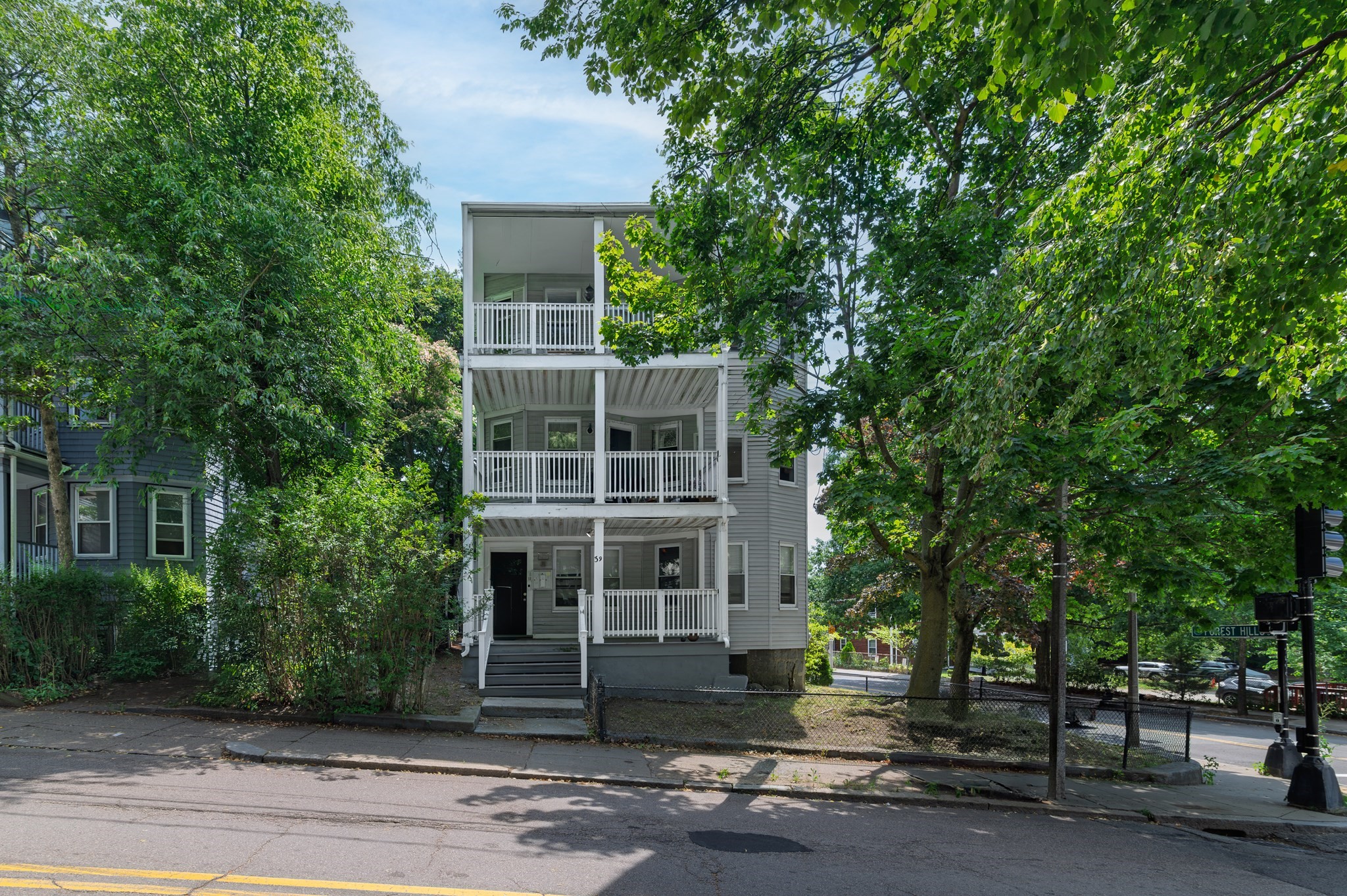 39 Glen Rd, Jamaica Plain, Boston, MA 02130