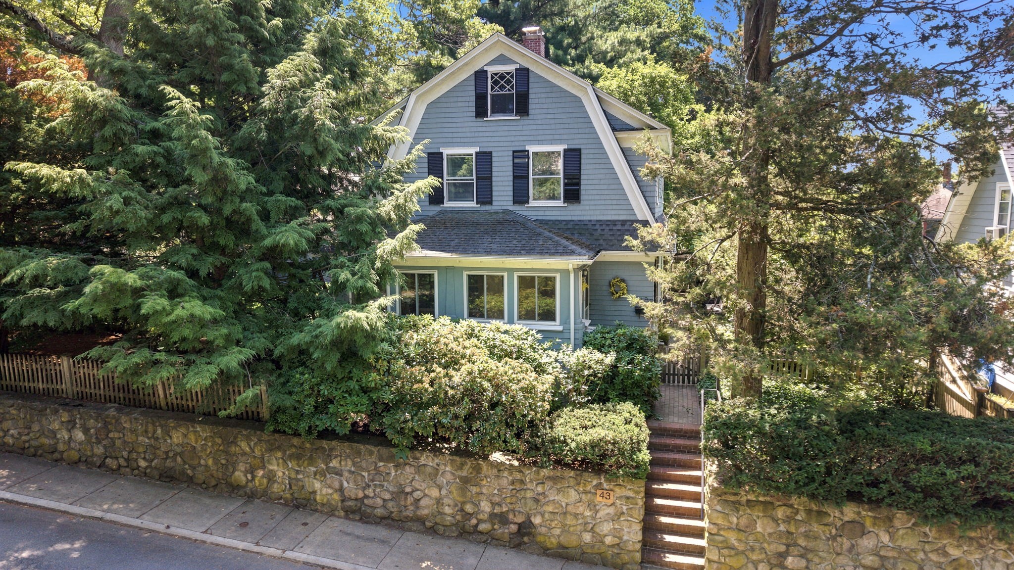 43 Southbourne Rd, Jamaica Plain, Boston, MA 02130