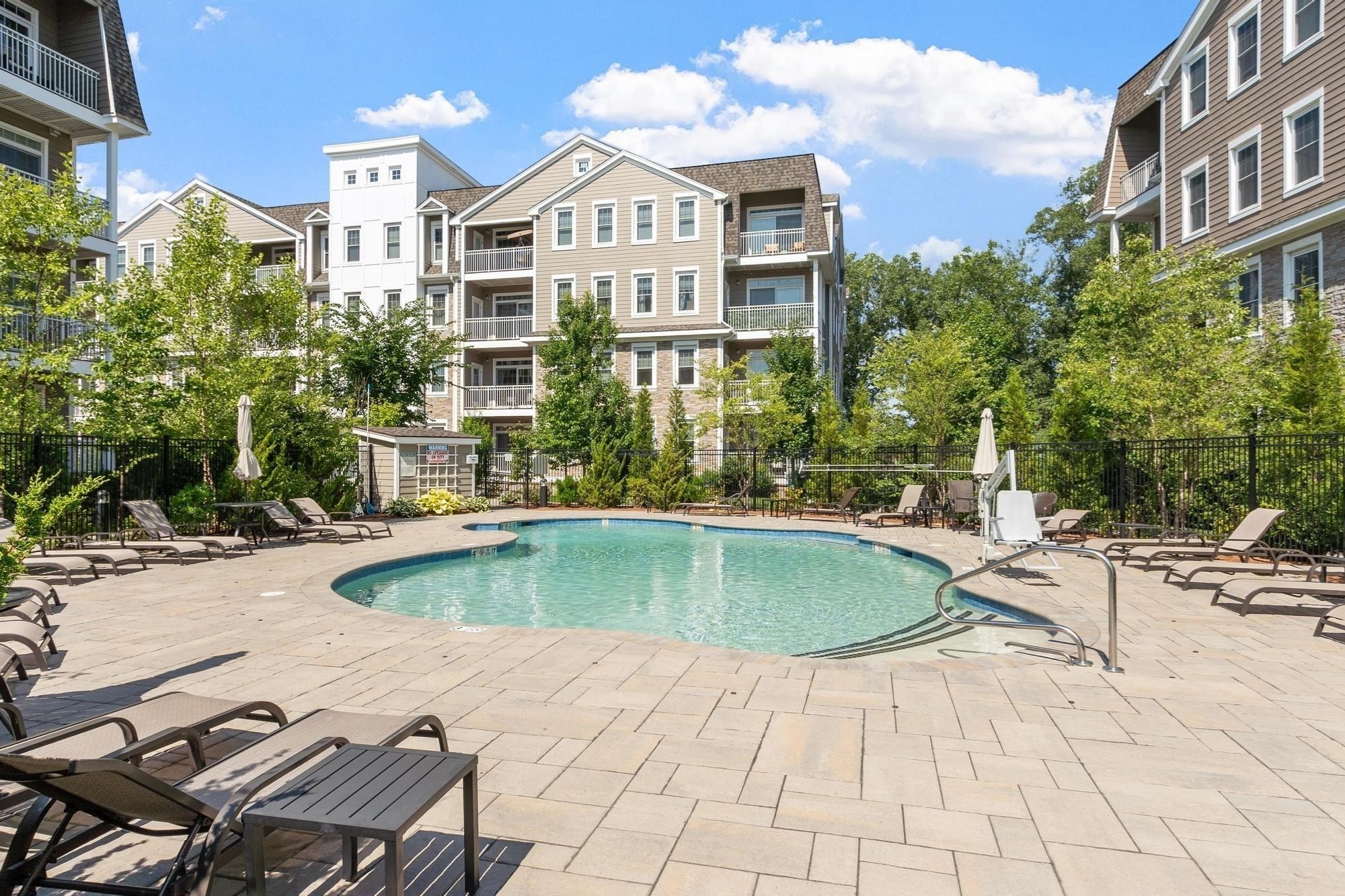 320 Middlesex Ave Unit E307, Medford, MA 02155