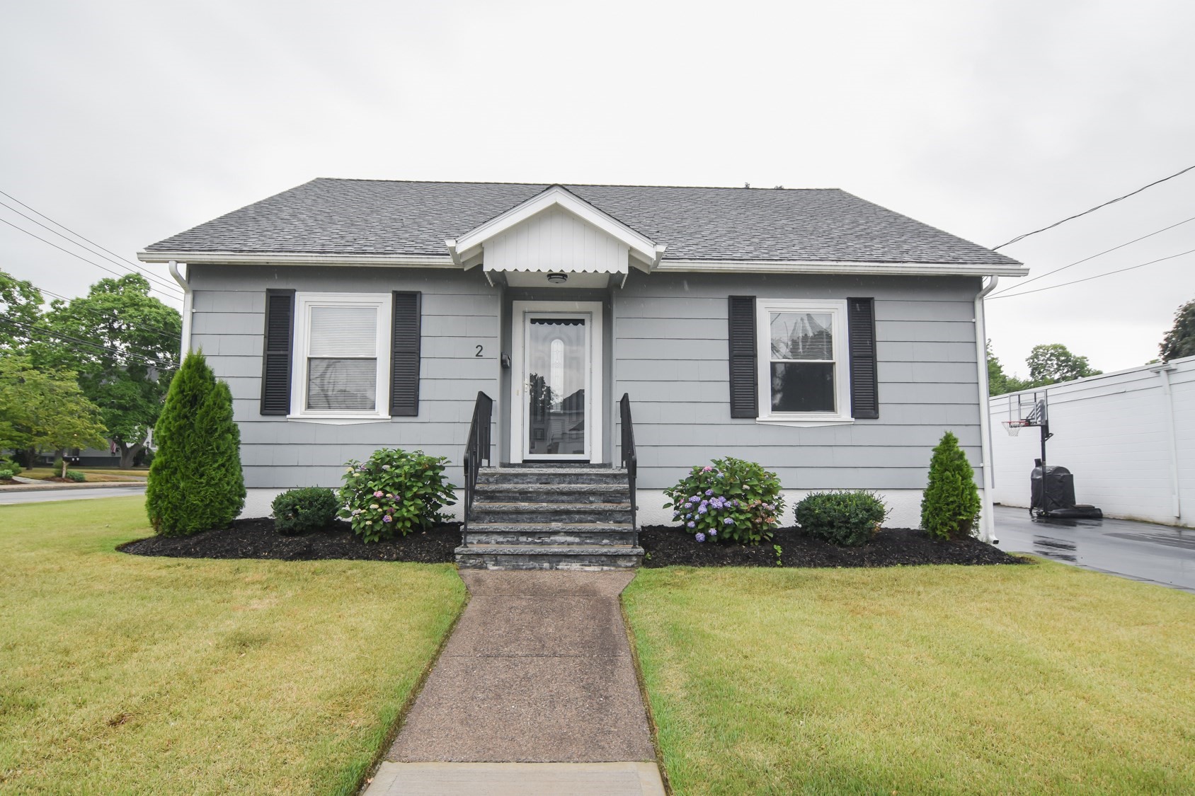 2 Lamb St, Attleboro, MA 02703