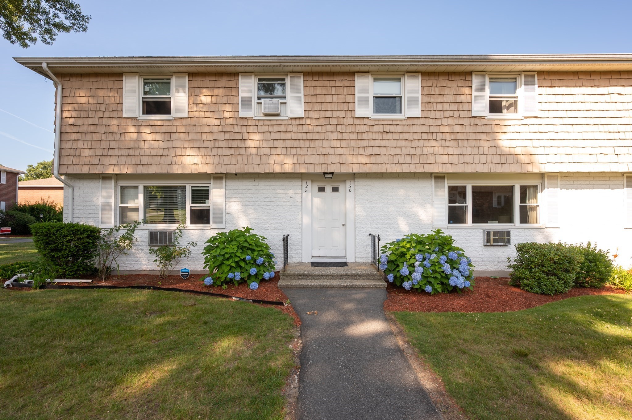 130 Kingston St Unit 130, North Andover, MA 01845