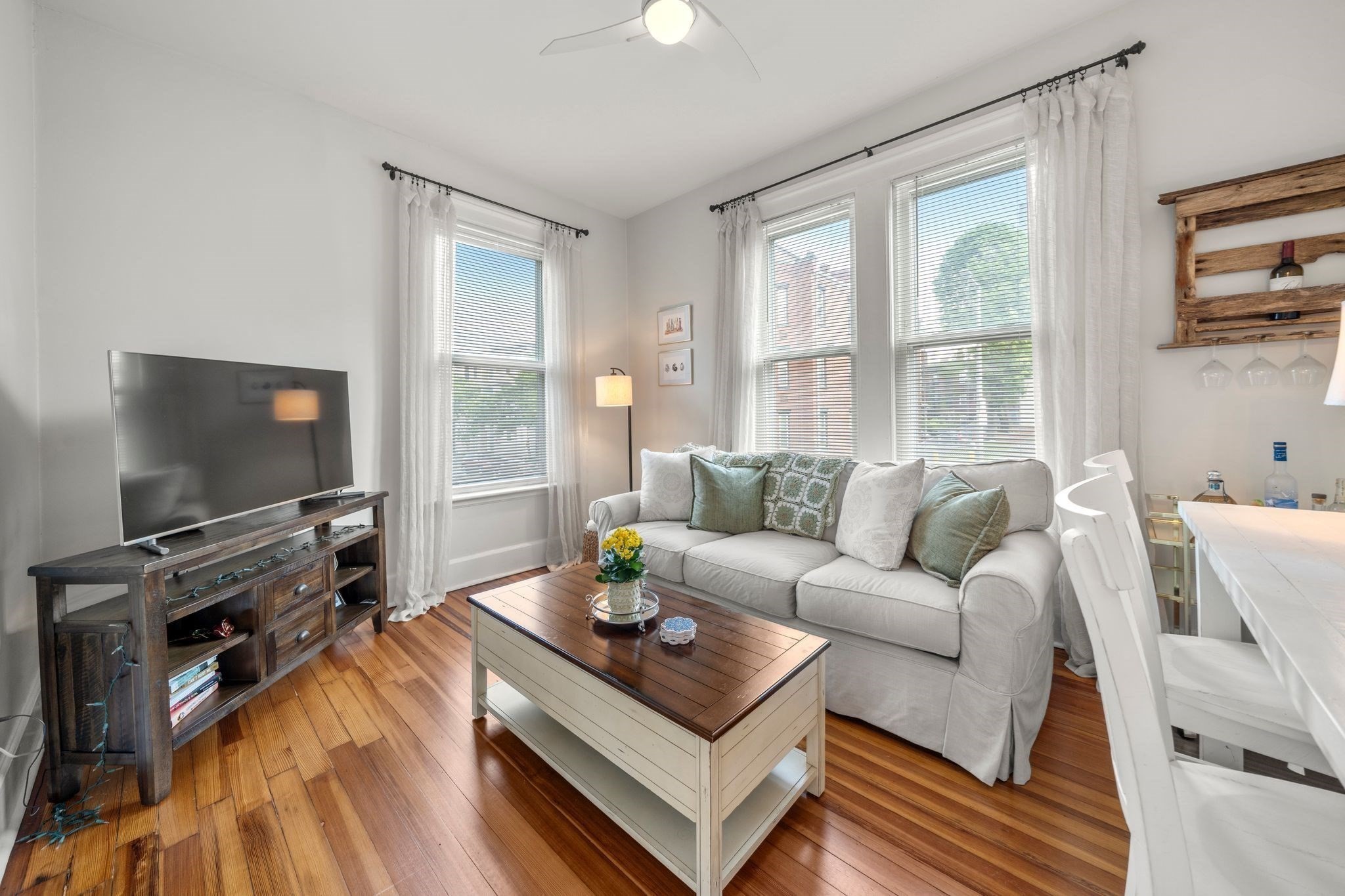 554 East 4th St Unit 1B, South Boston, Boston, MA 02127
