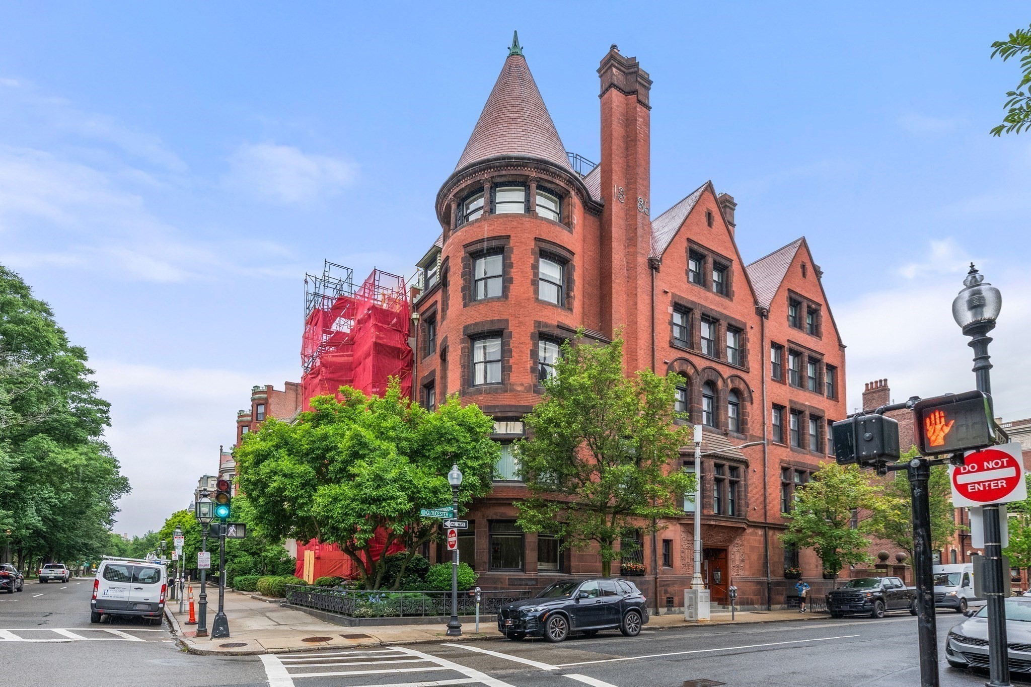 20 Gloucester St Unit 3, Back Bay, Boston, MA 02115