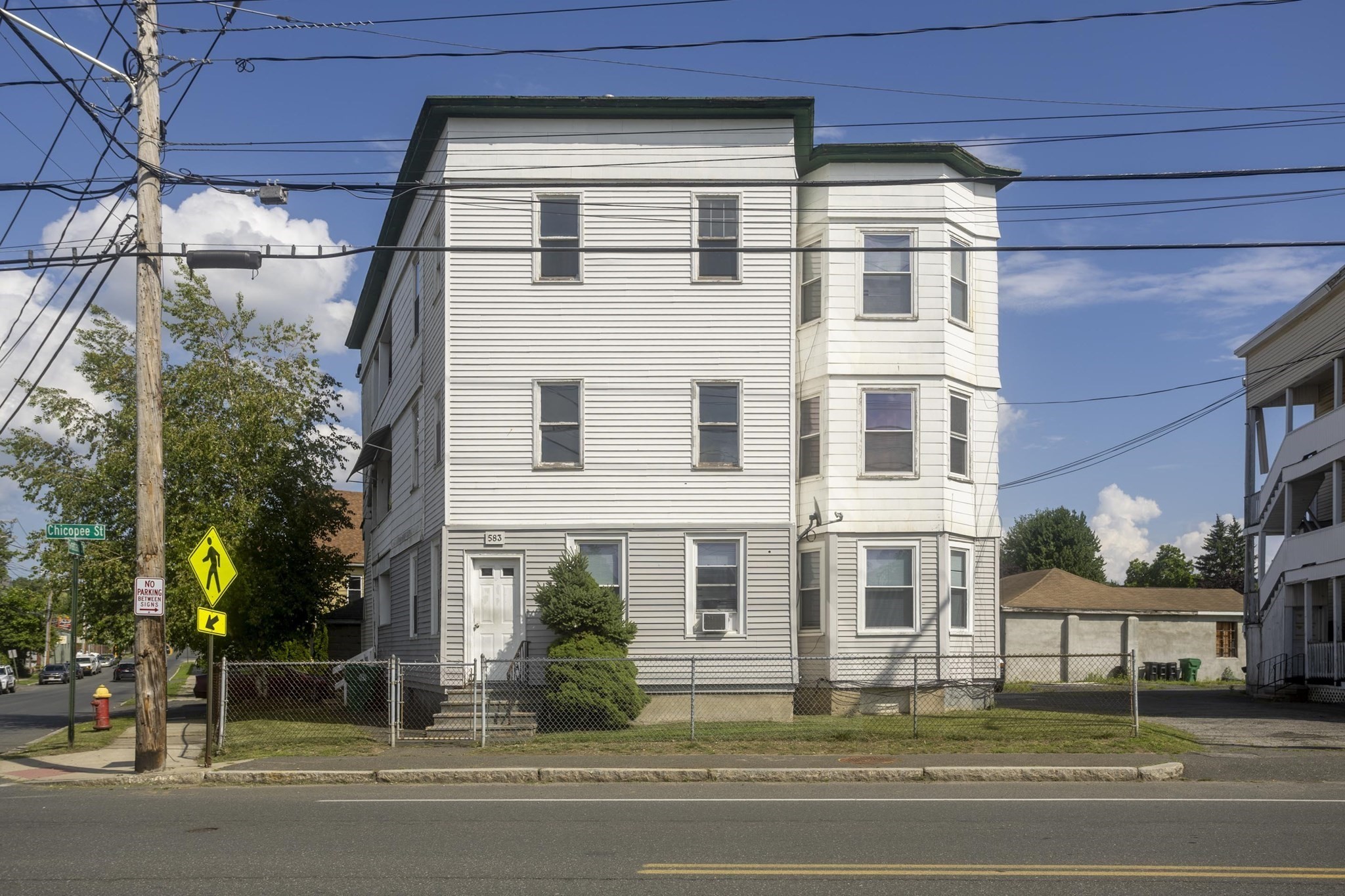 583 Chicopee St, Chicopee, MA 01013