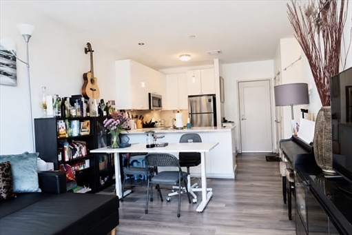 180 Telford Street, Apt Unit 206