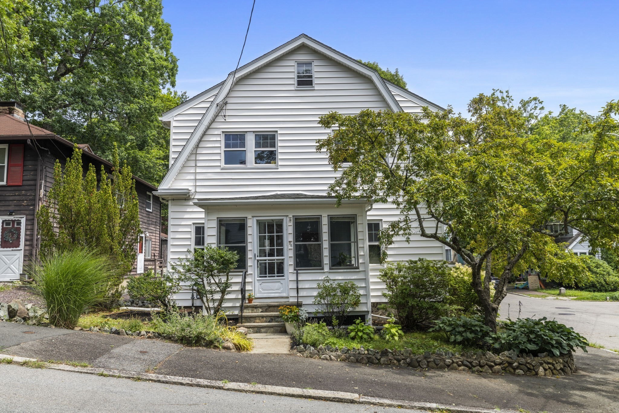 26 Seery St, Malden, MA 02148