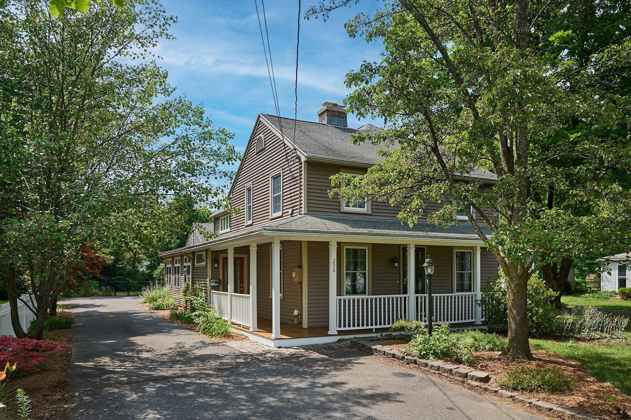 236 N. Maple St., Northampton, MA 01062