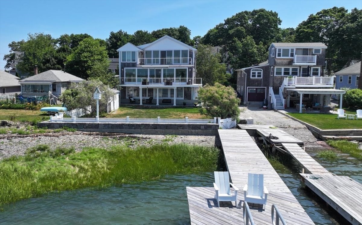 9 Beach Road, Hingham, MA 02043