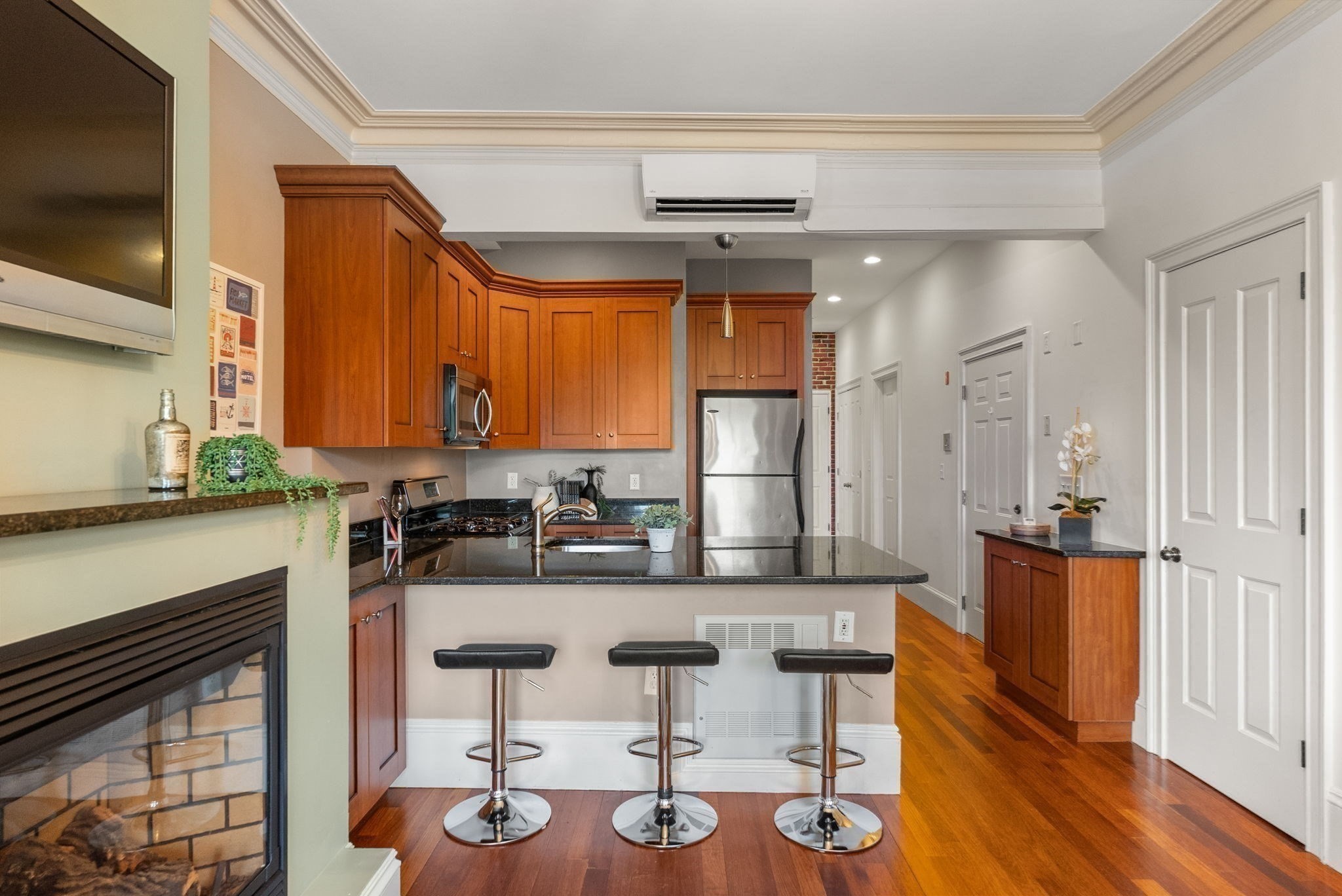 31 Millmont St Unit 2, Fort Hill, Boston, MA 02119 - Image 9