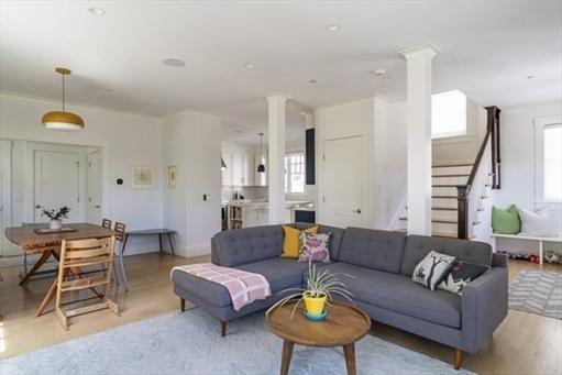 36 Laurel Street, Apt FRONT