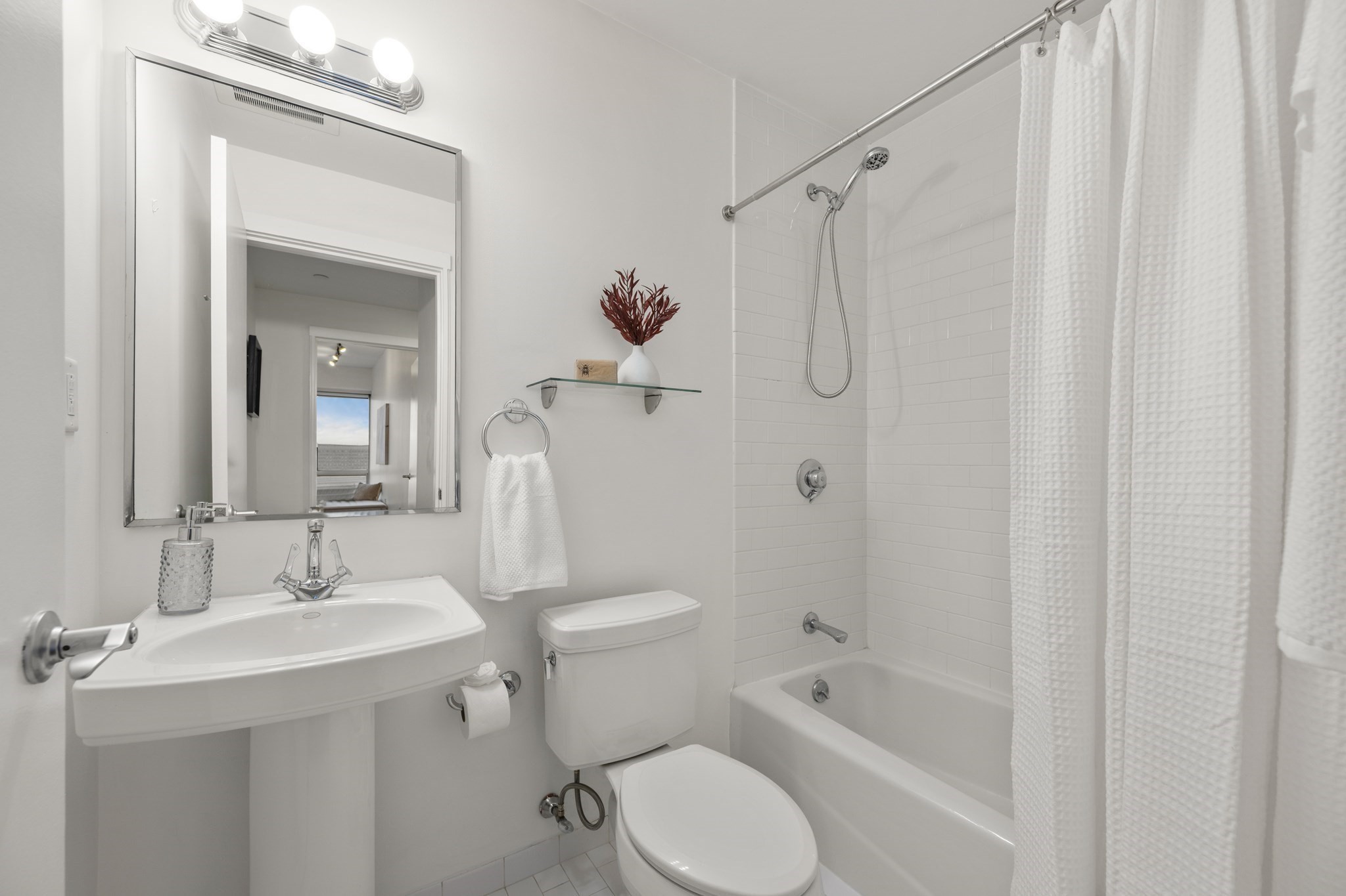 25 Channel Center St Unit PH2-201, Seaport, Boston, MA 02210 - Image 11