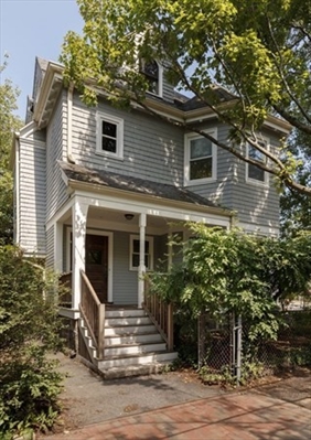 4 Hurlbut Street