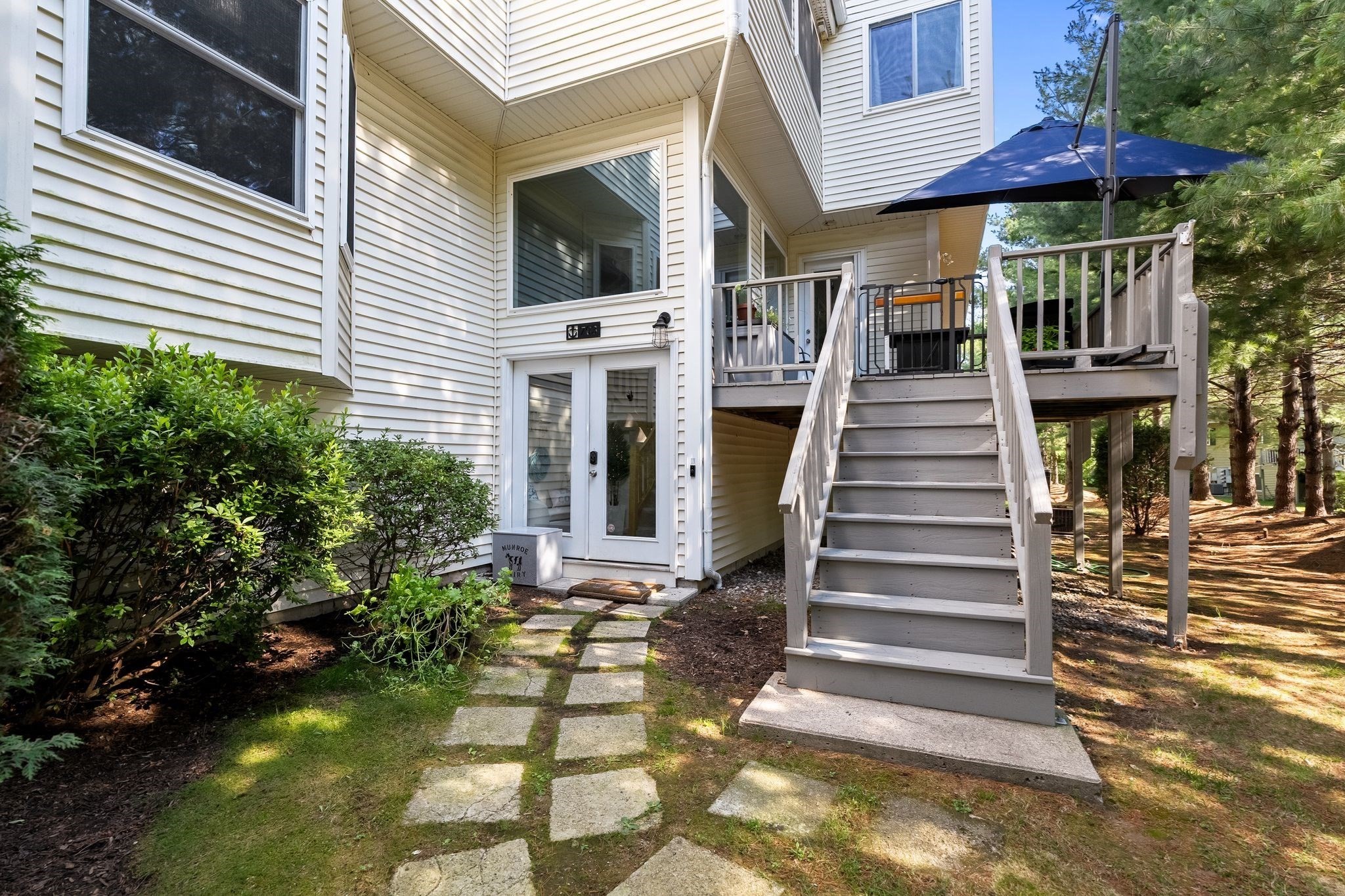 703 Old Bridge Ln Unit 703, Bellingham, MA 02019