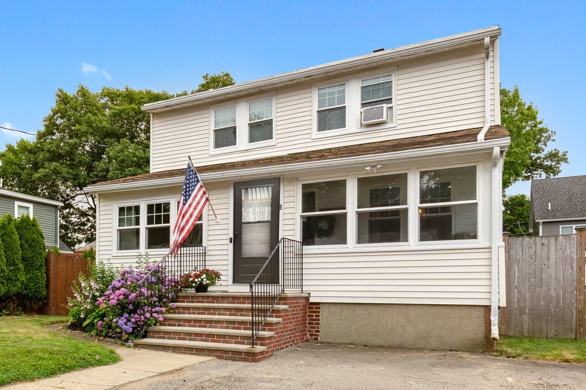 8 Porter Rd, North Reading, MA 01864