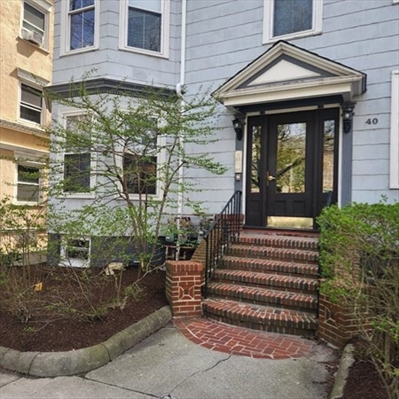 40 Highland Ave, Apt 8