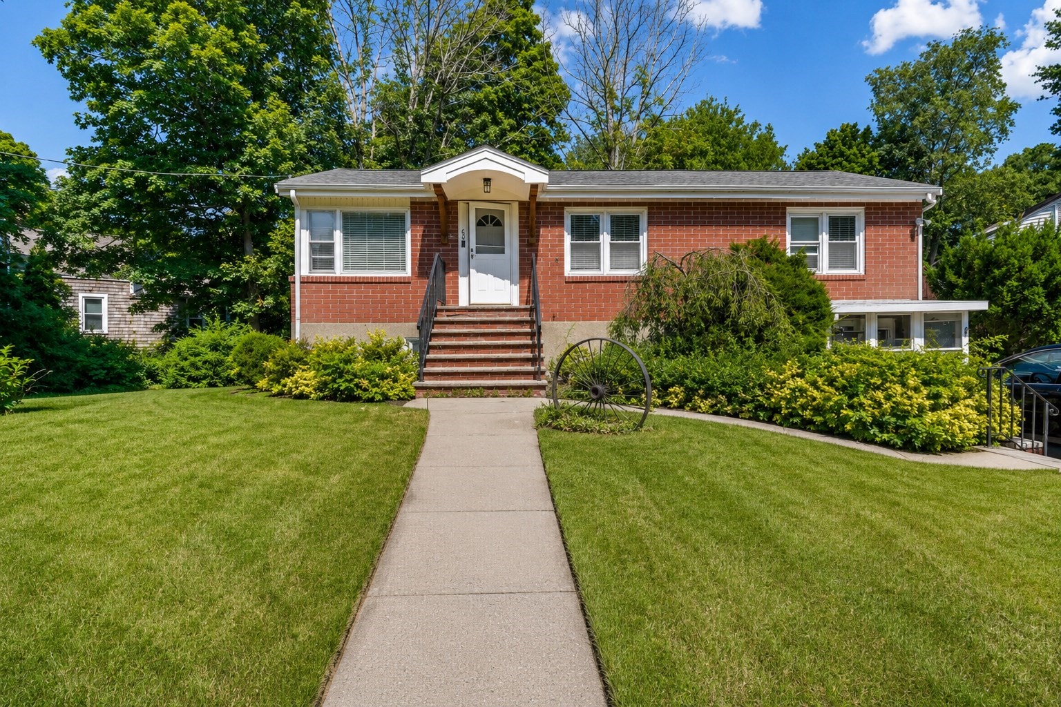 65 Fowler St, Randolph, MA 02368