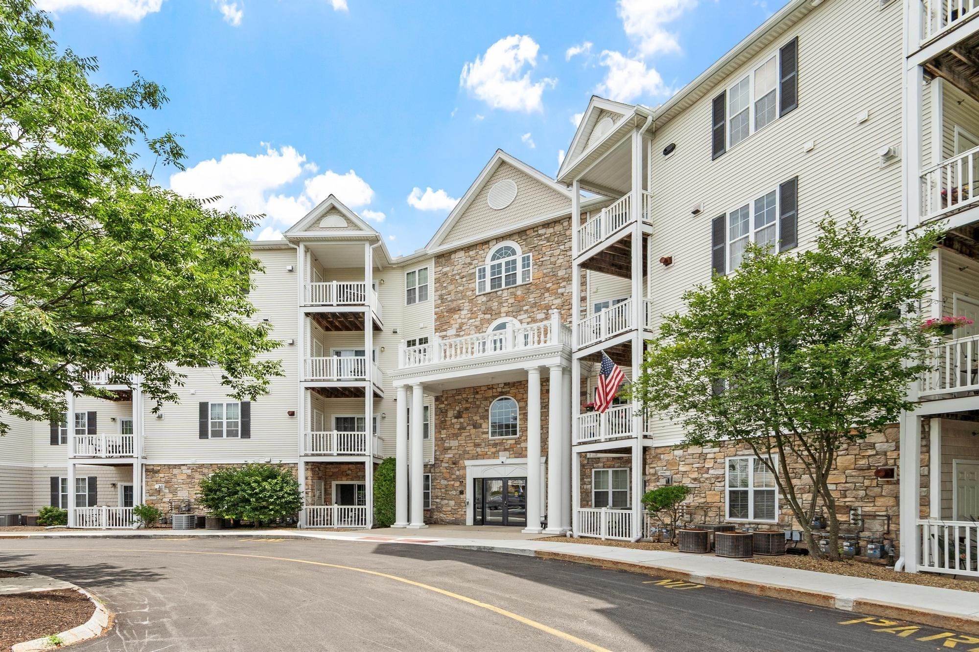 21 Hampshire Road Unit 408, Methuen, MA 01844