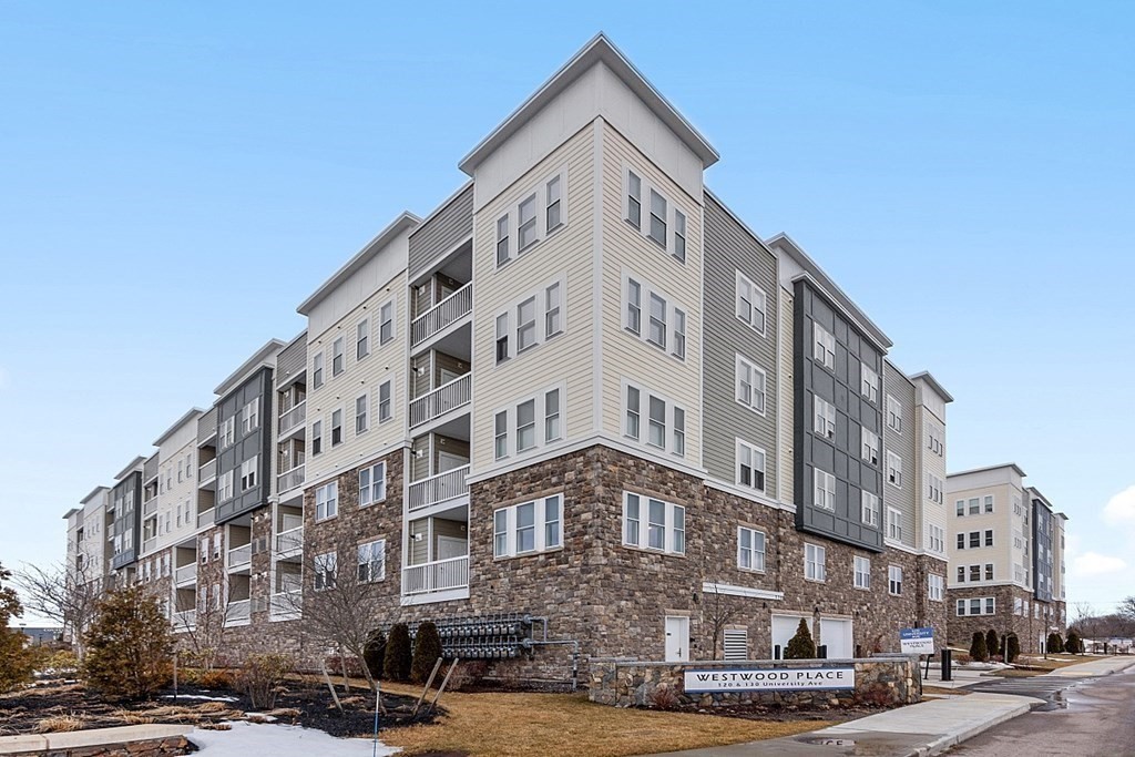 120 University Ave Unit 2308, Westwood, MA 02090