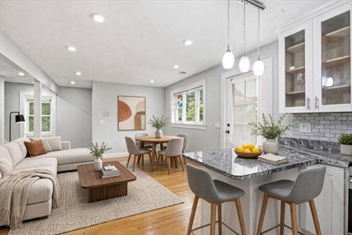 28 Beecher Pl, Apt B