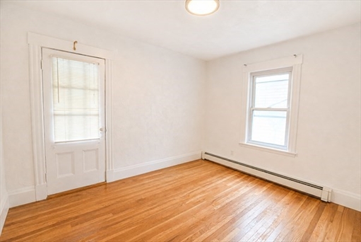 53 Sycamore St, Apt 1