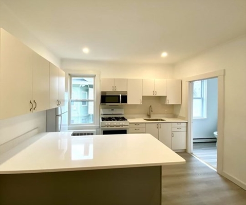 20 Howard St, Apt 2