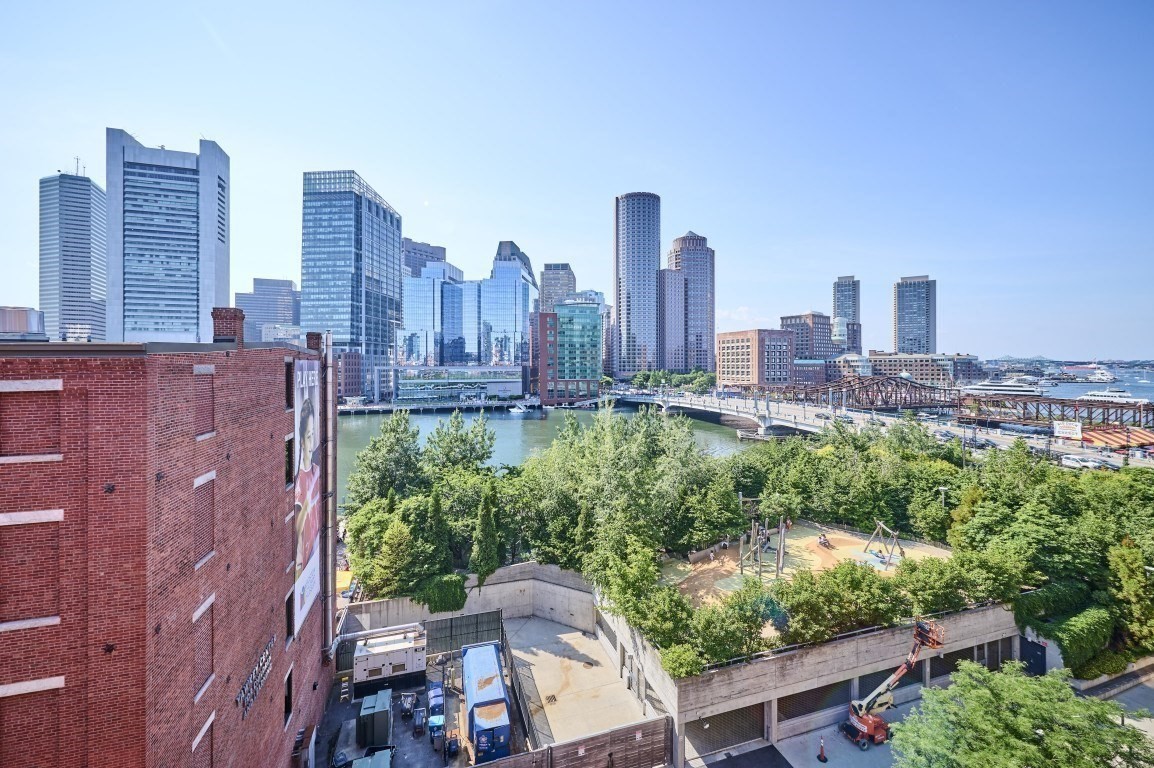 33 Sleeper Street Unit 603, Seaport, Boston, MA 02210