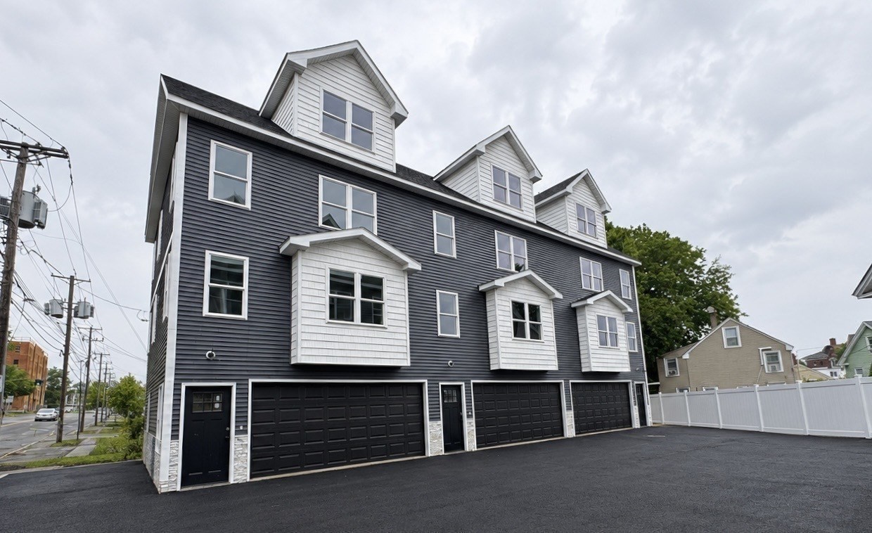 562 Gorham Street Unit 02, Lowell, MA 01852