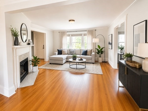 107 Charlesbank rd, Apt 1
