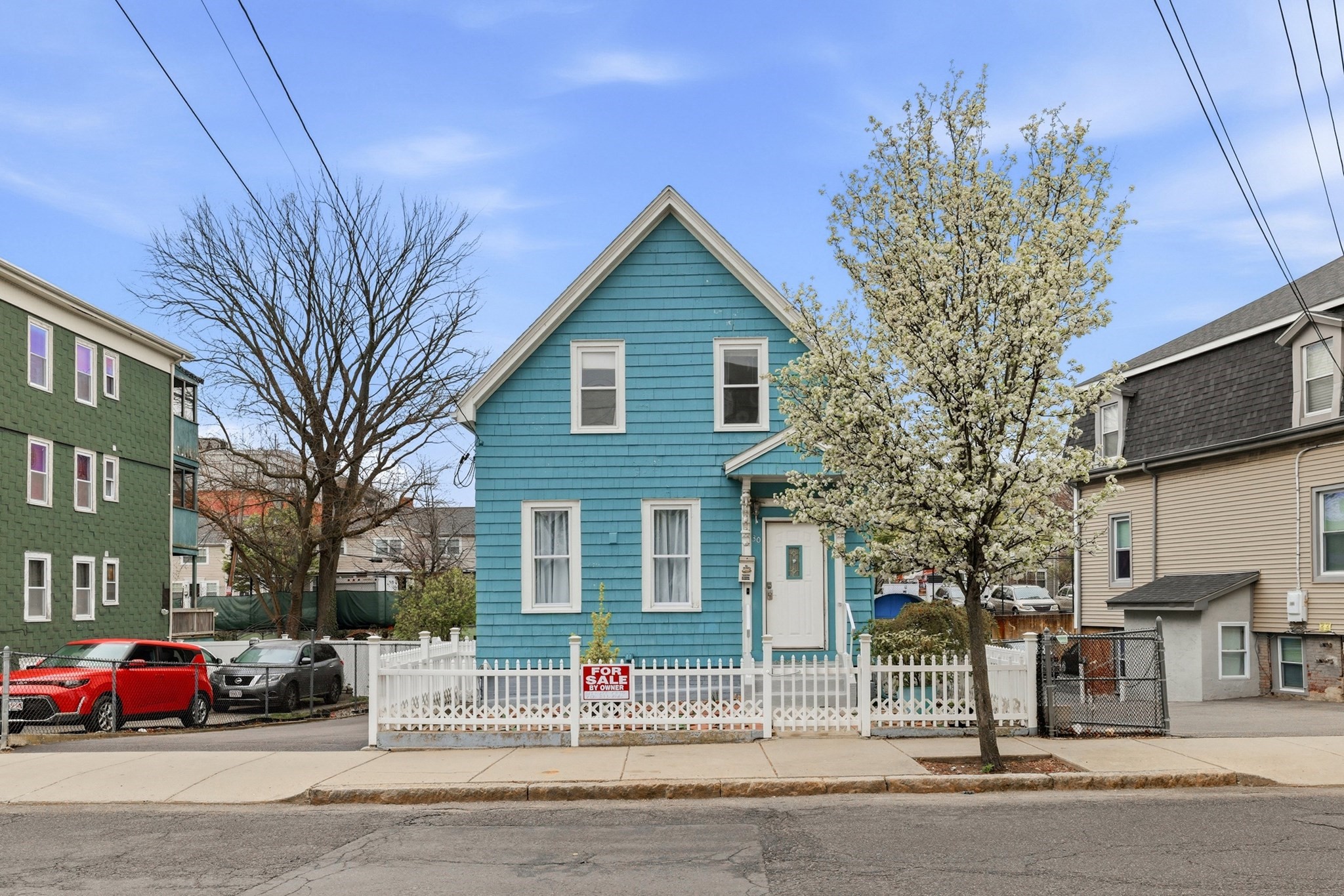 30 Woodlawn St, Everett, MA 02149