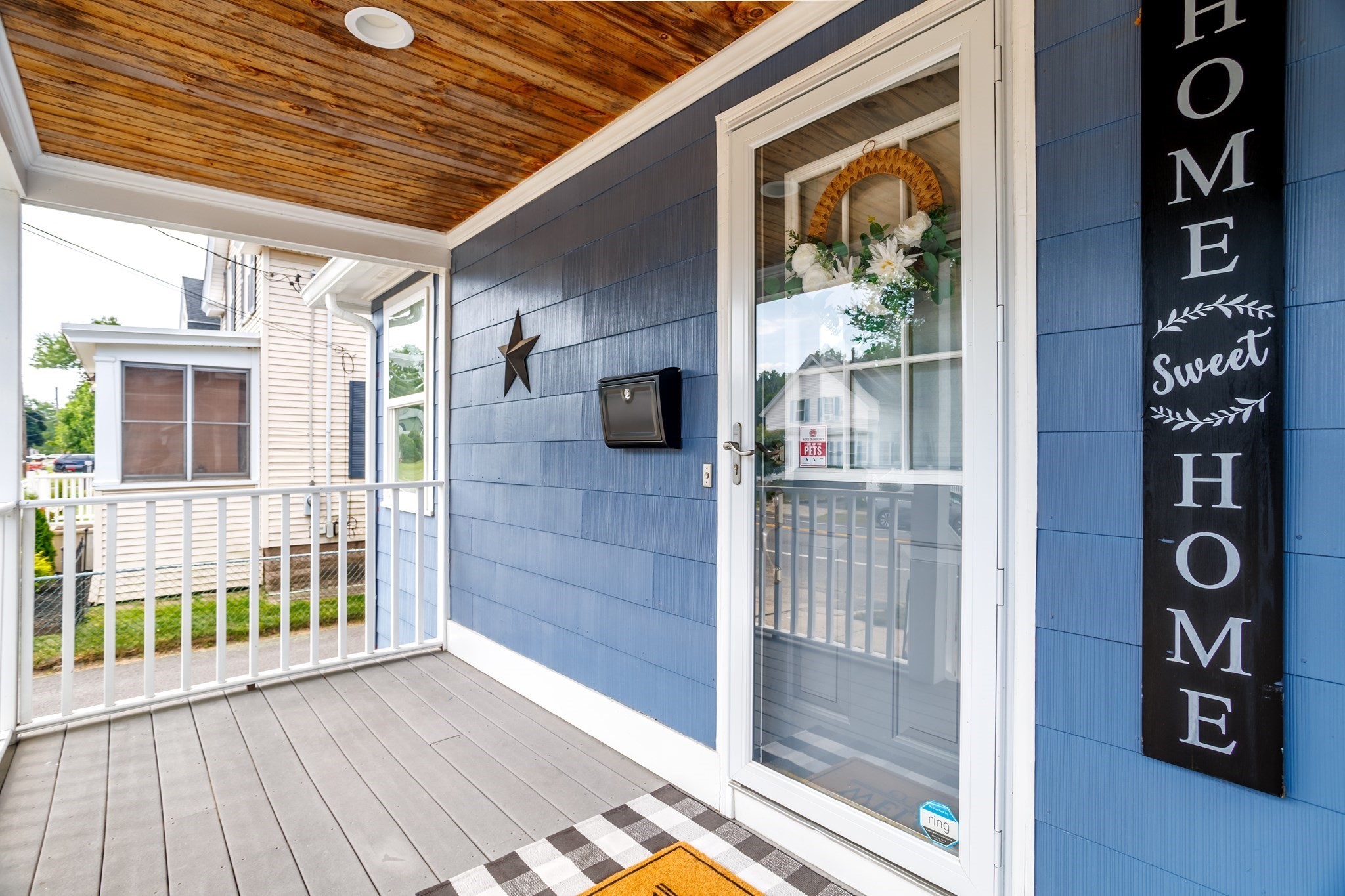 176 Hall St, Leominster, MA 01453