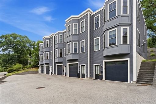 577 Baker St, Apt 581