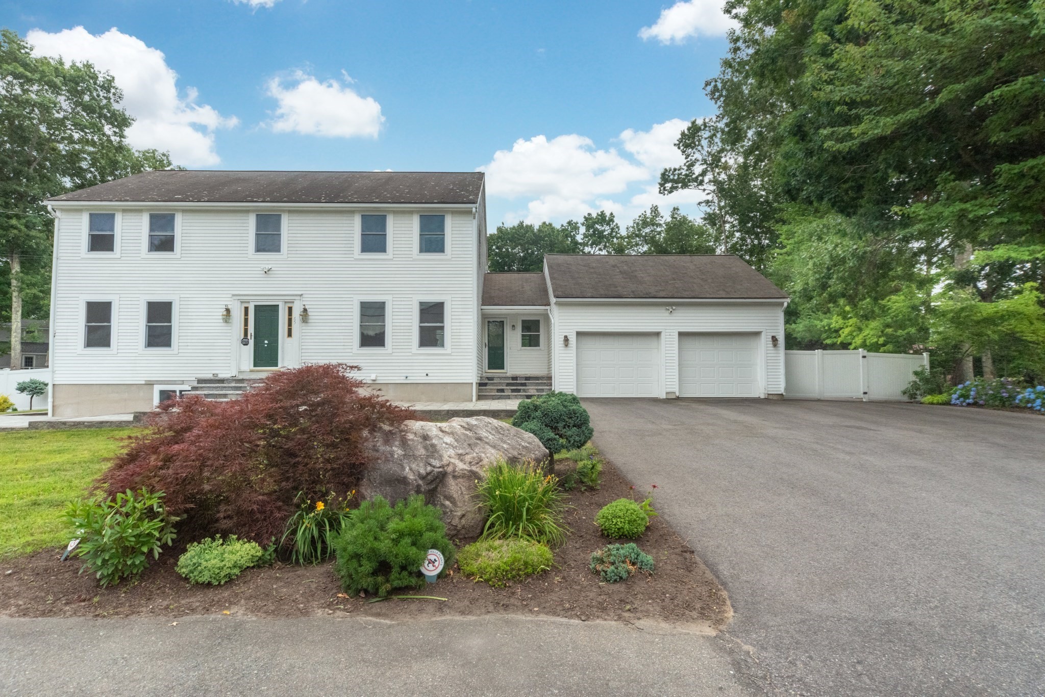 65 Tiffany Dr, Randolph, MA 02368