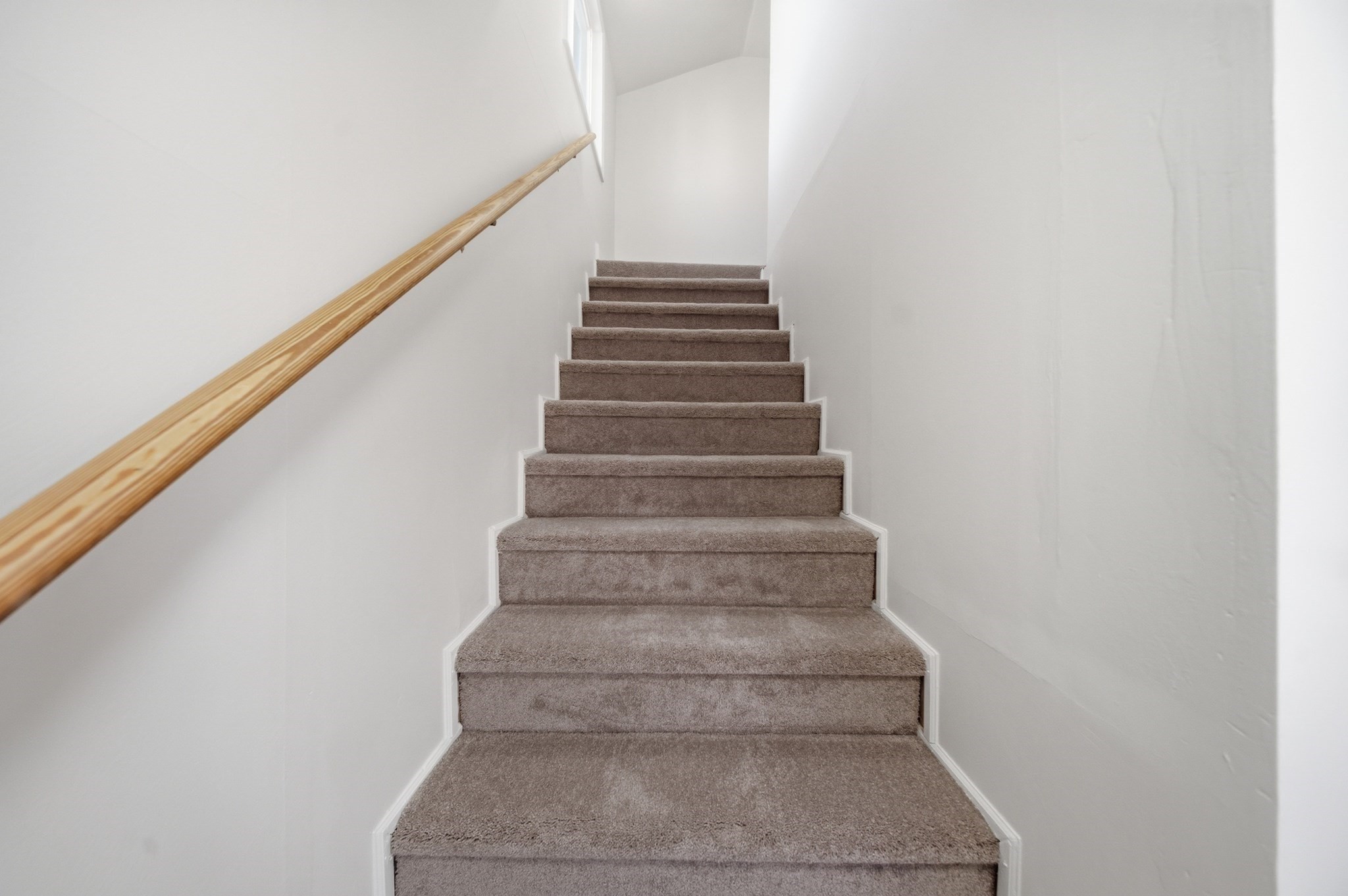 13 Hilton St, Framingham, MA 01702 - Image 16