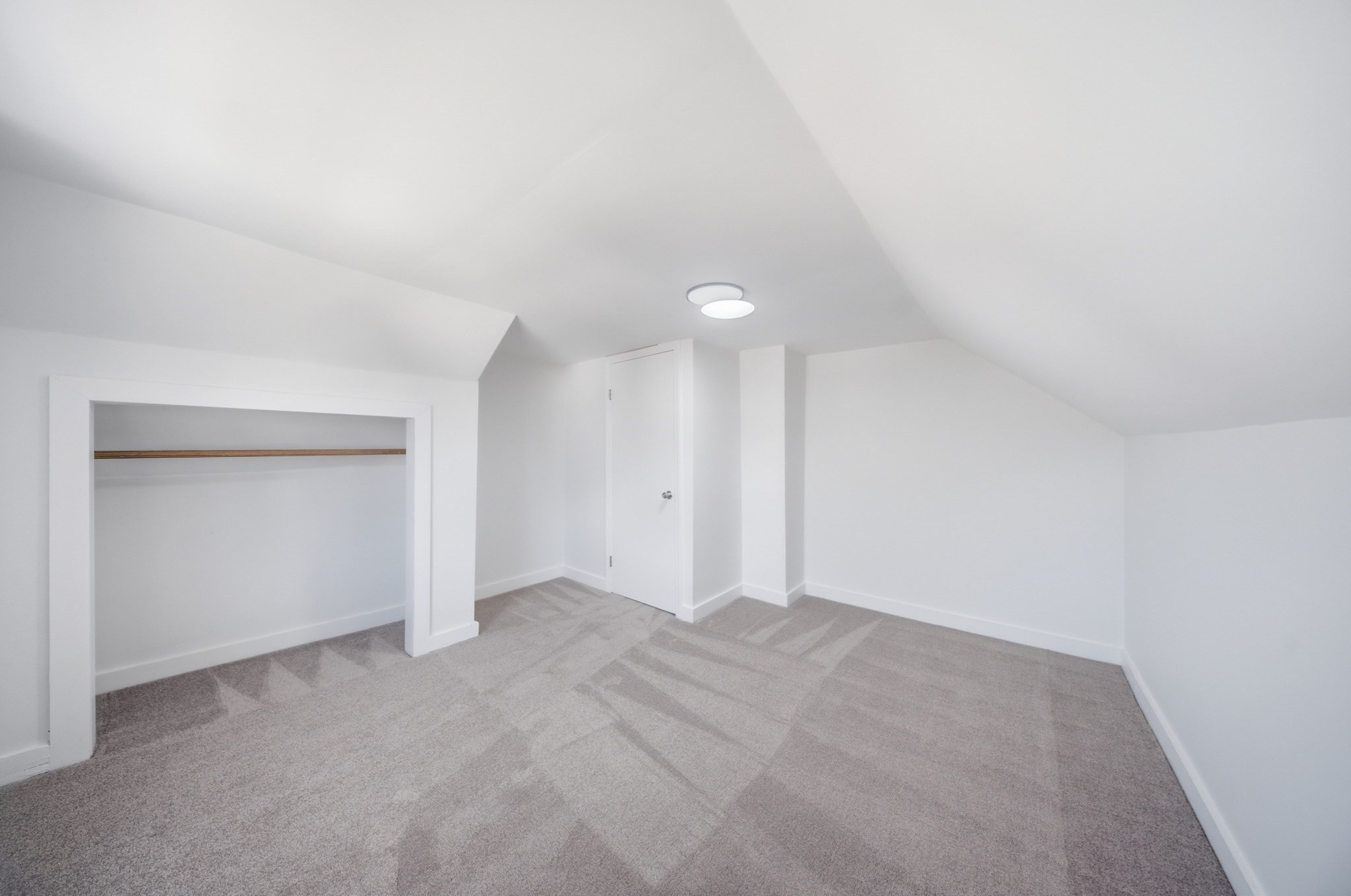 13 Hilton St, Framingham, MA 01702 - Image 8