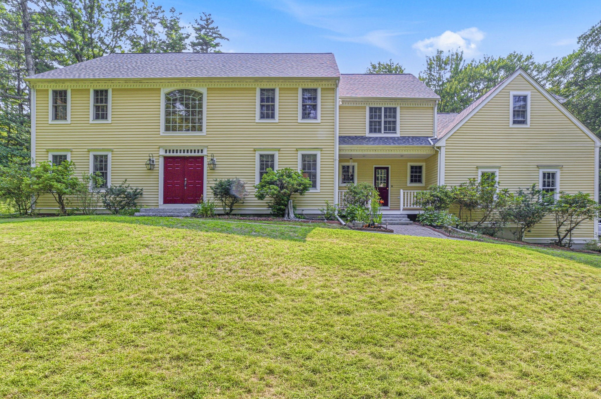 85 Cedarwood Rd, Boxborough, MA 01719