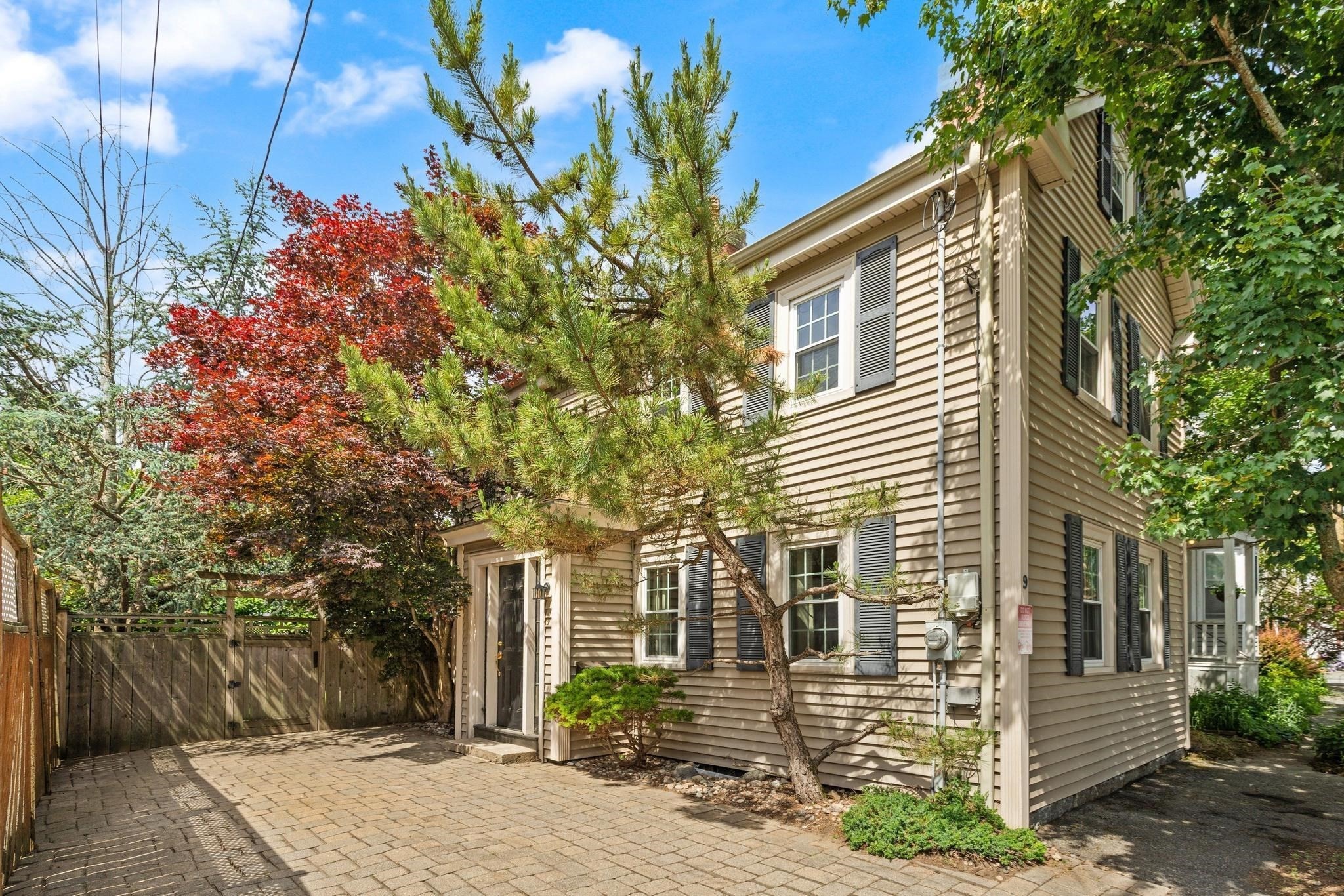 9 Lemon Street, Salem, MA 01970