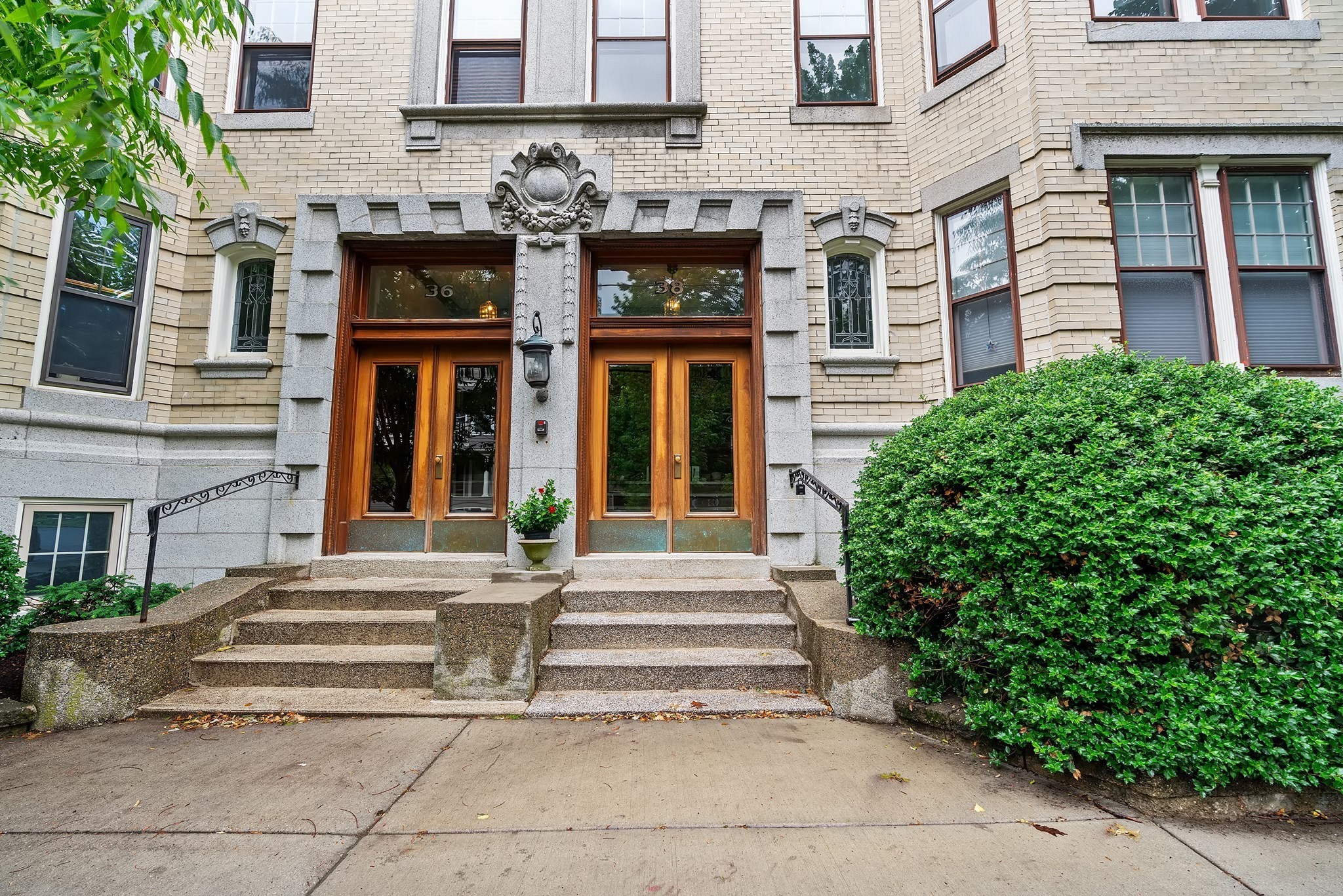 38 Kilsyth Road Unit 23, Brookline, MA 02445
