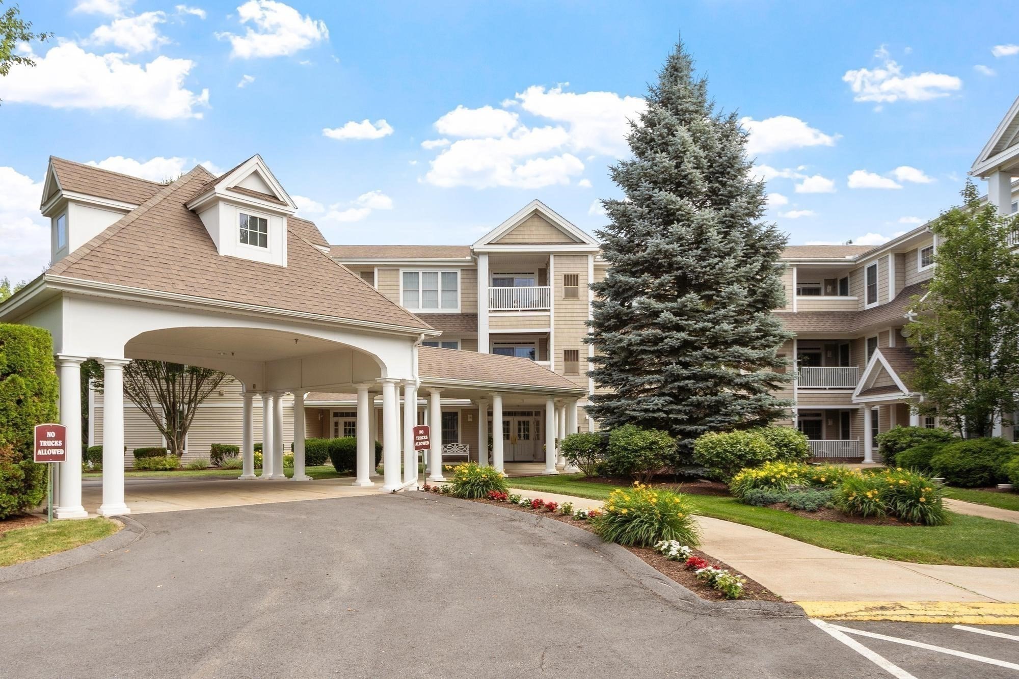 1213 Emerald Court Unit 1213, Tewksbury, MA 01876