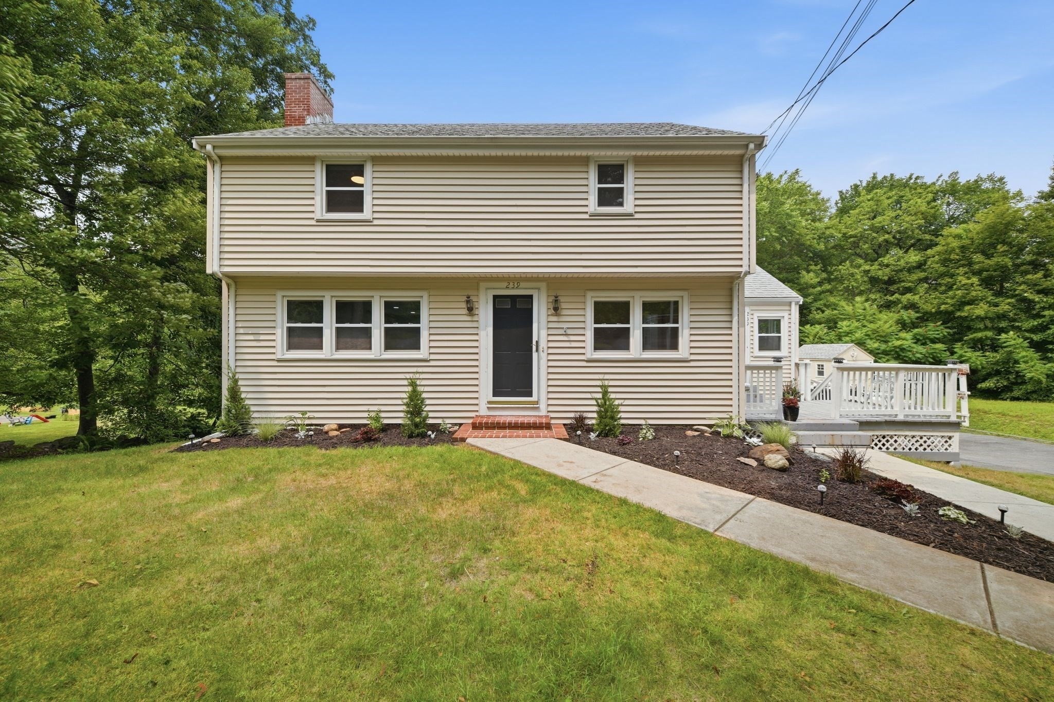 239 W Main St, Westborough, MA 01581